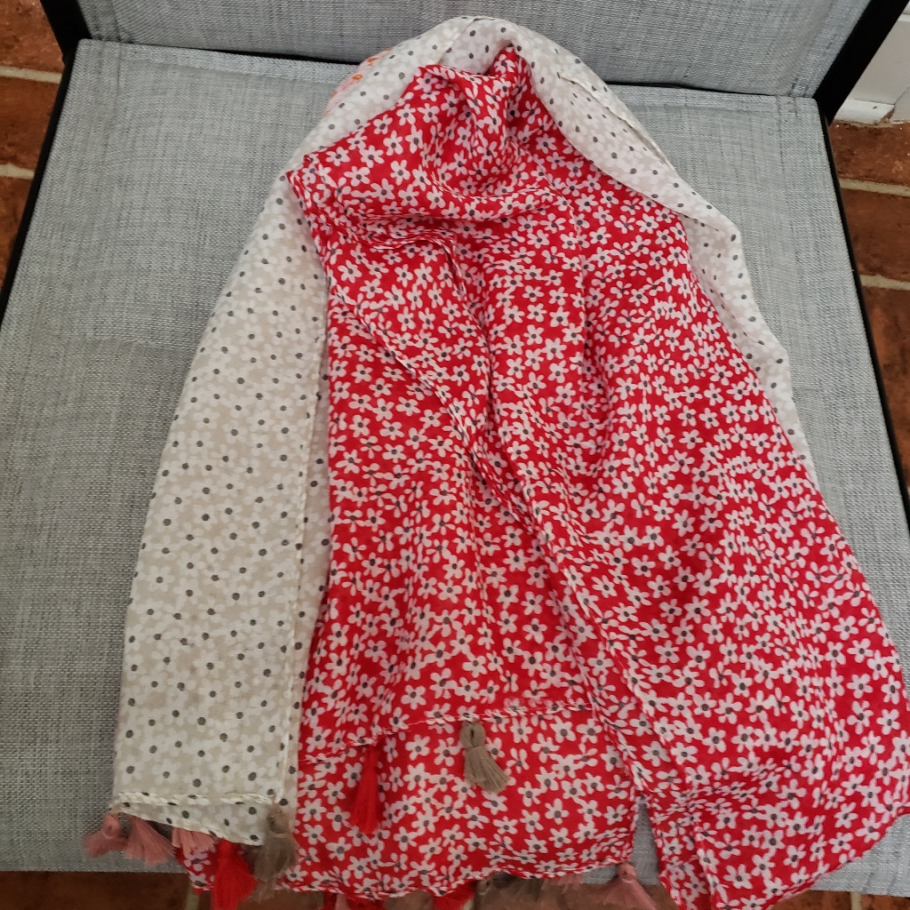 Red And Beige Summer Scarves For Women Shawls Stole